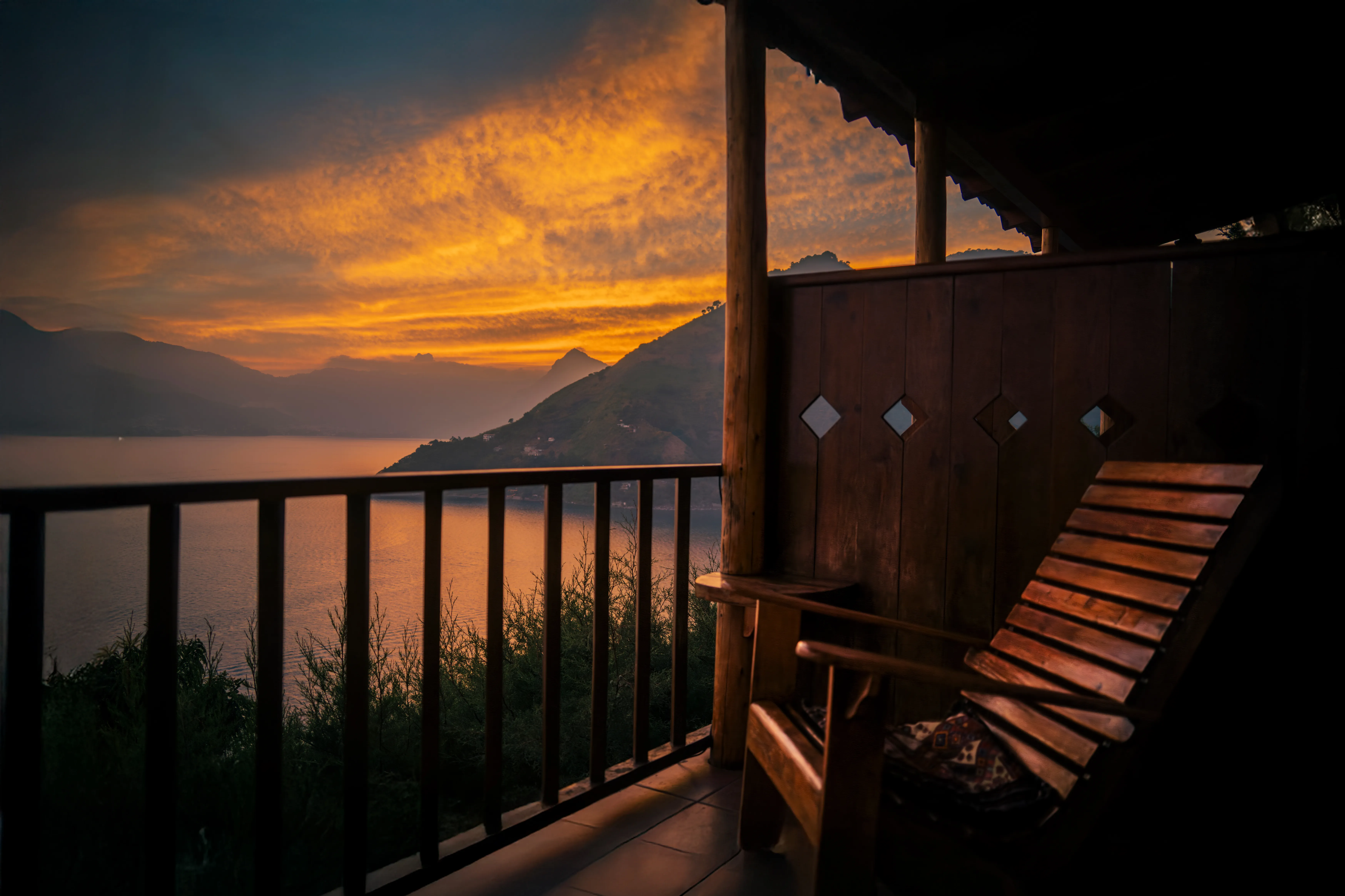 Spacious accommodations with natural light and serene ambiance